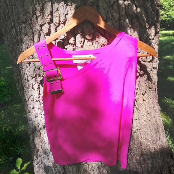 Joseph A Tops - ⬇️ Price Drop!⬇️Joseph A Buckle Tank Top in size M